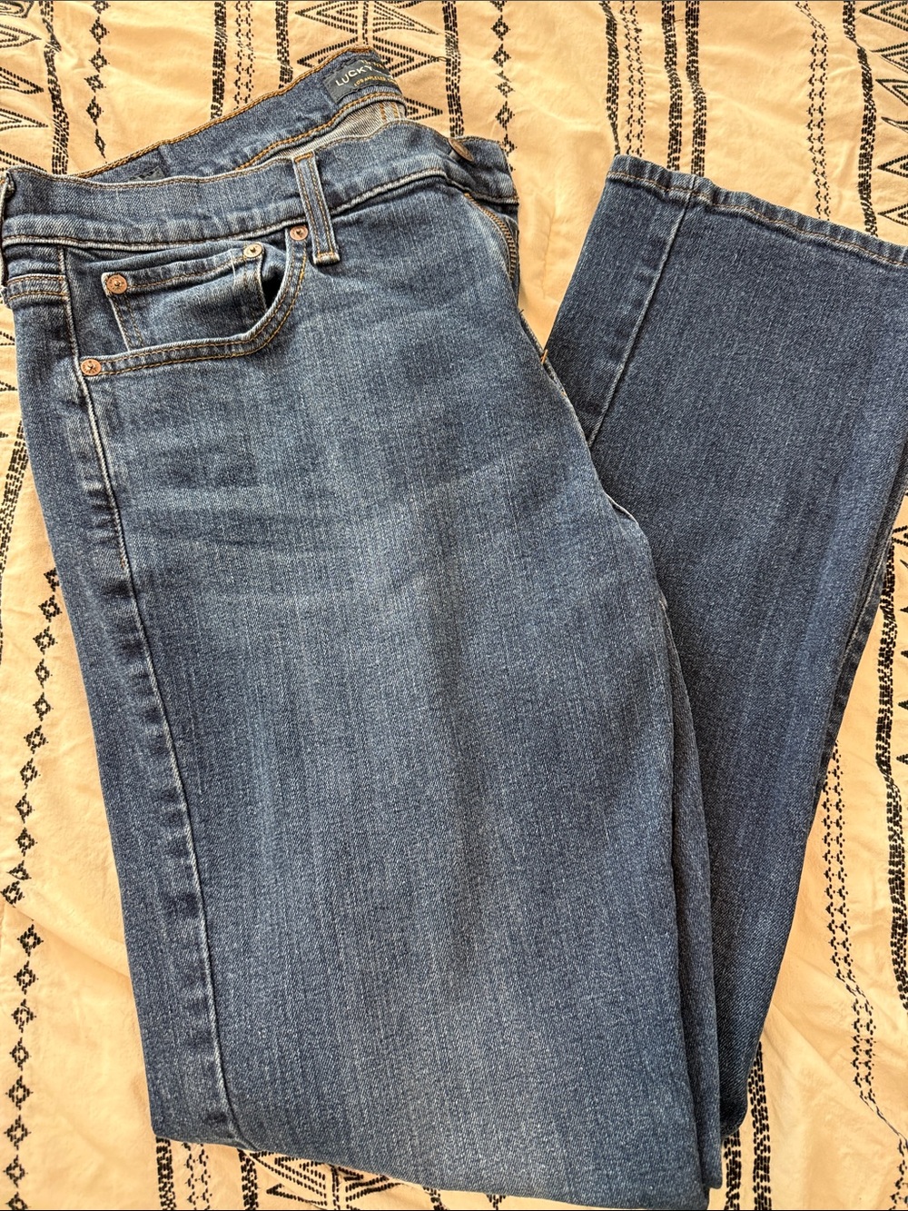 Lucky Brand men’s 221 straight jeans 36x32